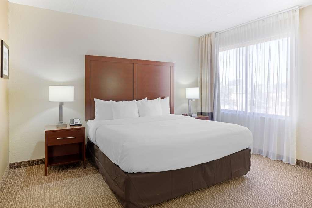Comfort Inn & Suites Уичита Номер фото